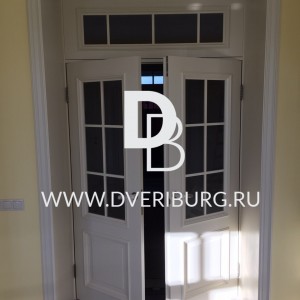 Межкомнатная дверь с фрамугой E03 Серия E-classic